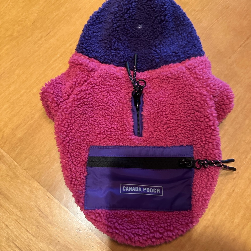 Canada Pooch Xs Fleece Dog Jacket